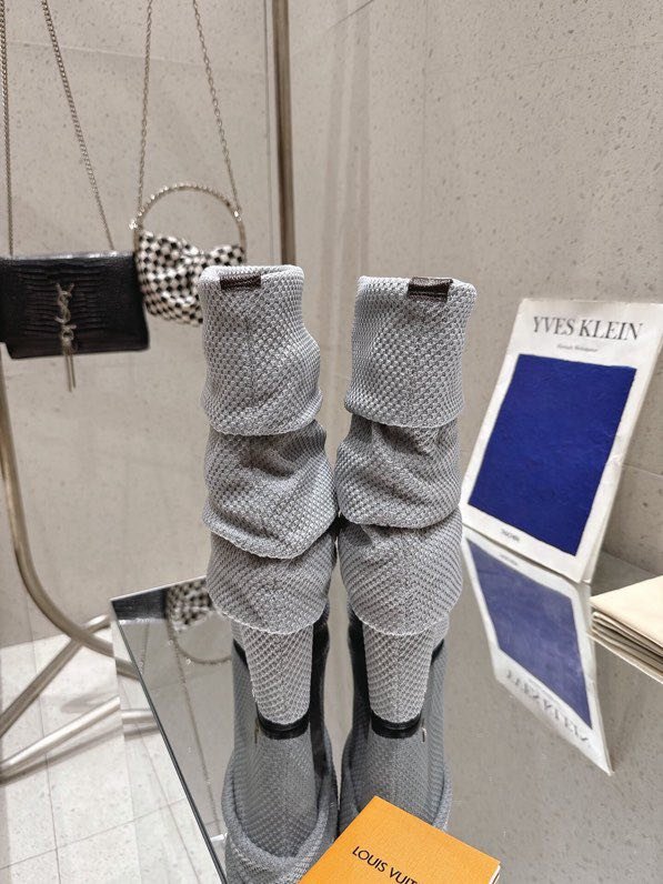 Boots women's фото 9