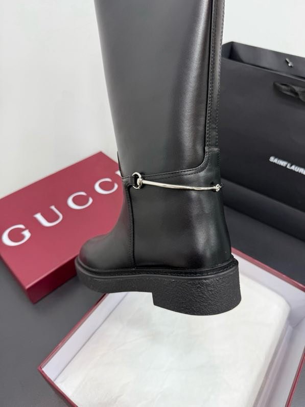 Чоботи жіночі фото 9