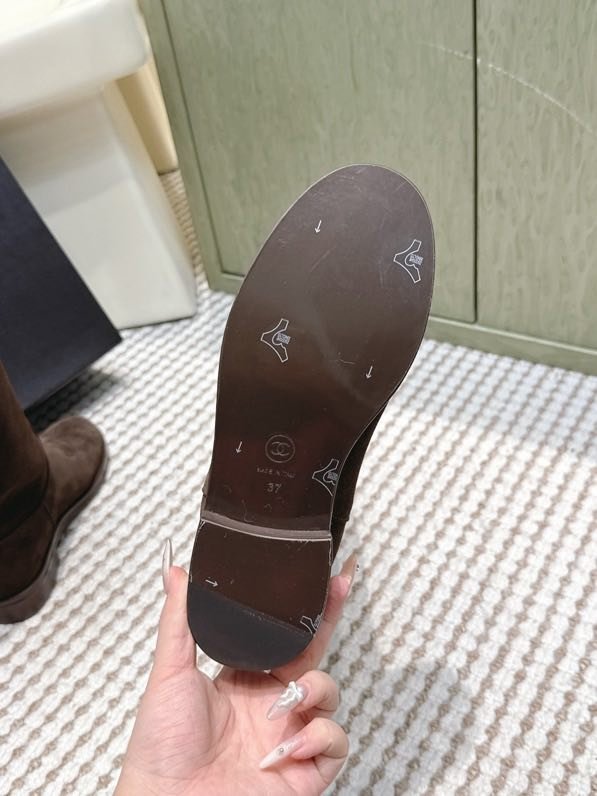 Сапоги женские фото 9