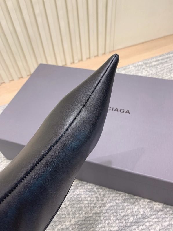 Сапоги женские фото 9