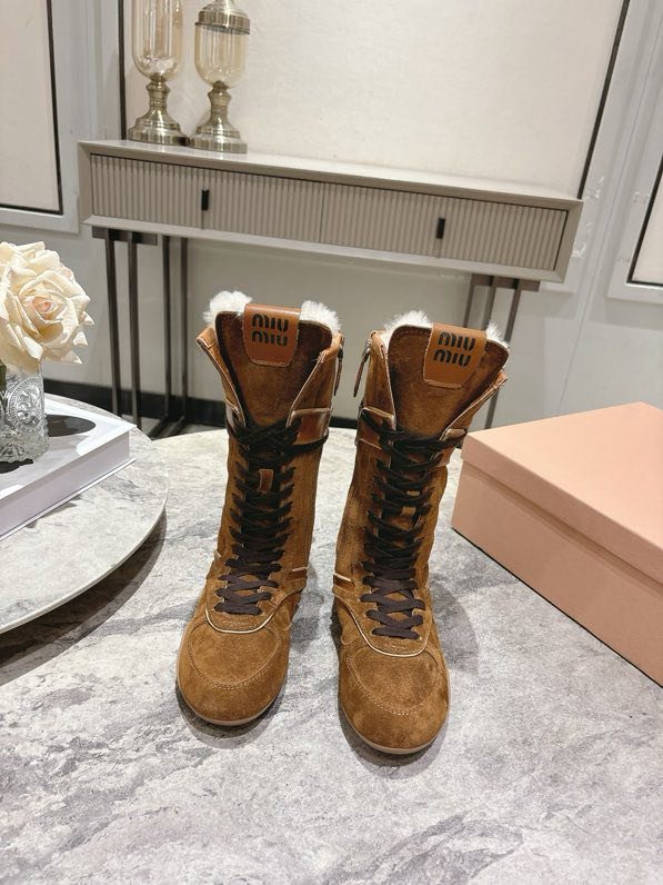 Boots winter on fur фото 2