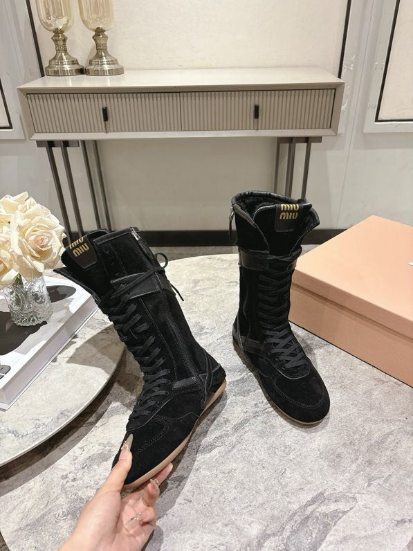 Boots winter on fur фото 2