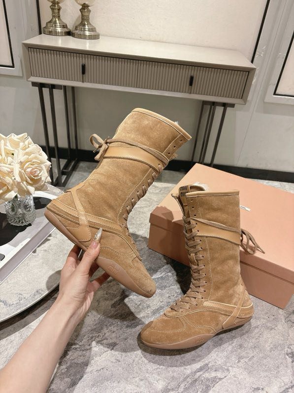 Boots winter on fur фото 2