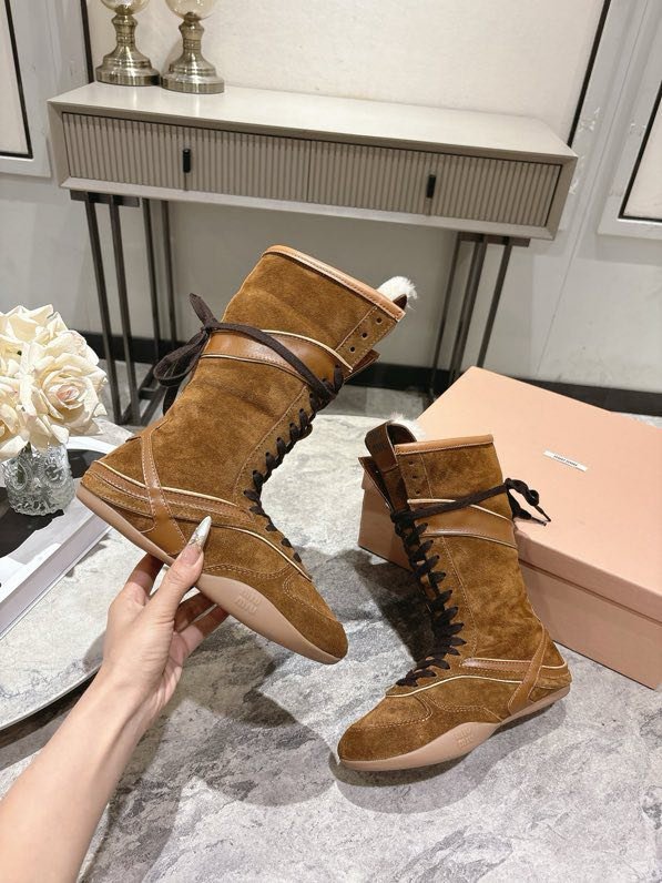 Boots winter on fur фото 5