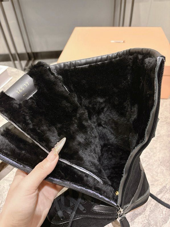 Boots winter on fur фото 6