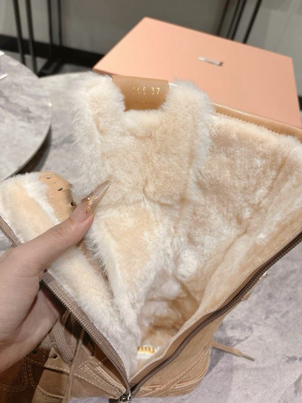 Boots winter on fur фото 8