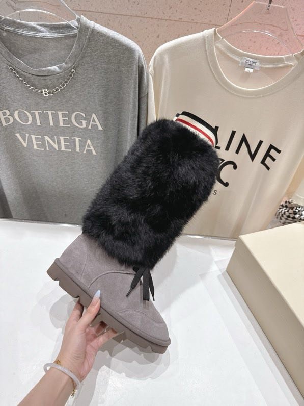 Boots winter from fur a rabbit фото 5