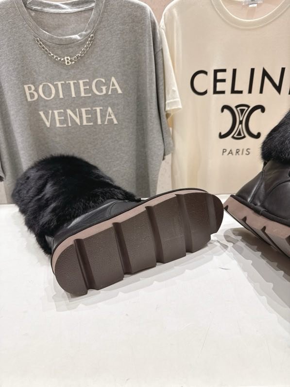 Boots winter from fur a rabbit фото 7