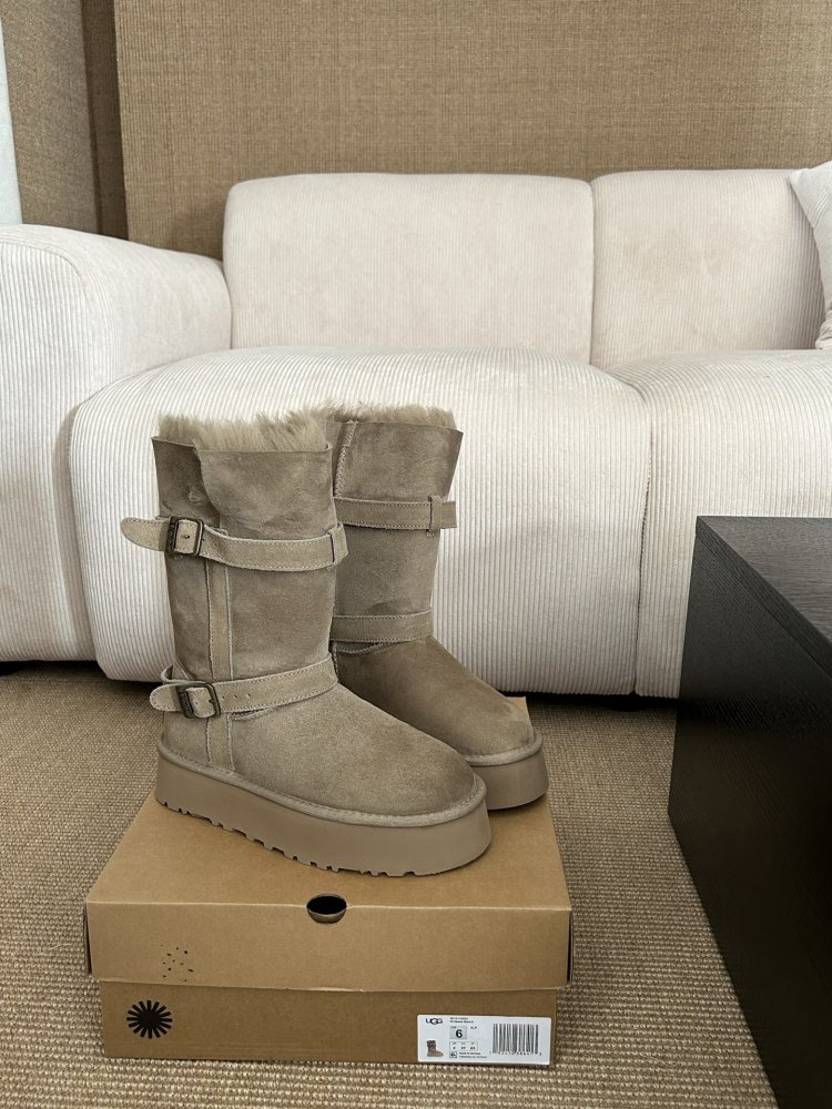 Чоботи зимові жіночі