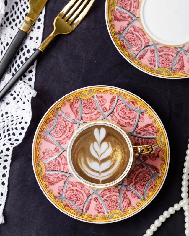 Сервиз из костяного фарфора на 4 персоны фото 5