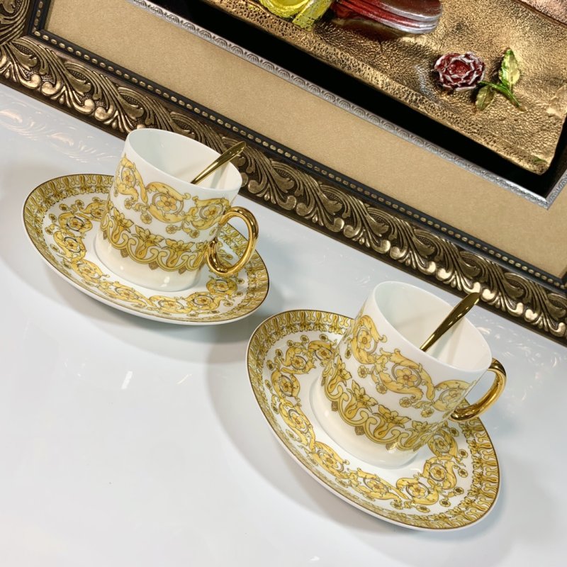 Сервиз из костяного фарфора на 4 персоны фото 6