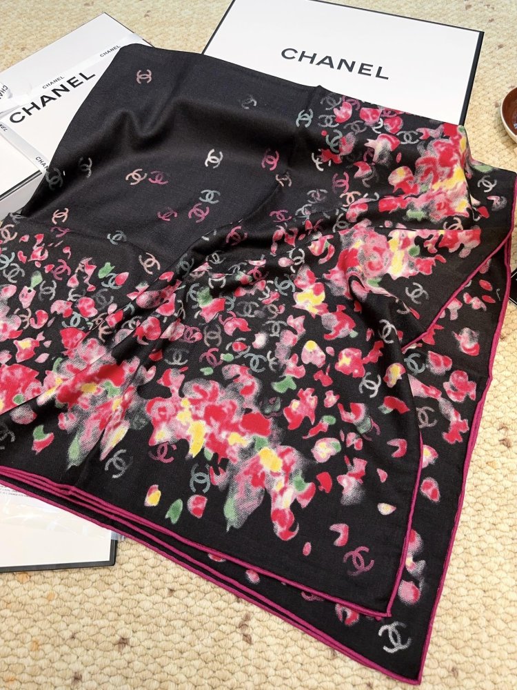 Shawl of cashmere and silks 140х140 cm фото 2