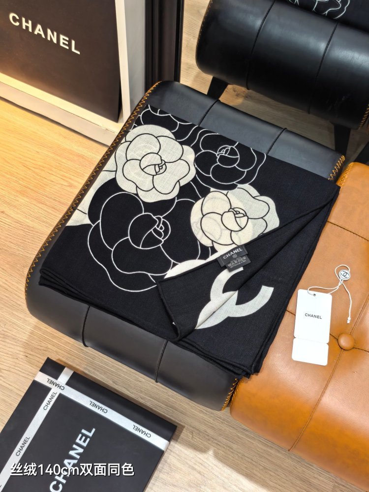 Shawl of cashmere and silks 140х140 cm фото 2