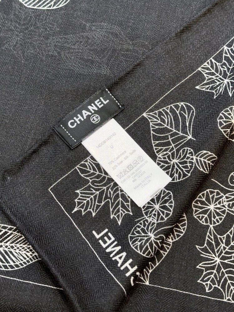 Shawl of cashmere and silks 140х140 cm фото 3