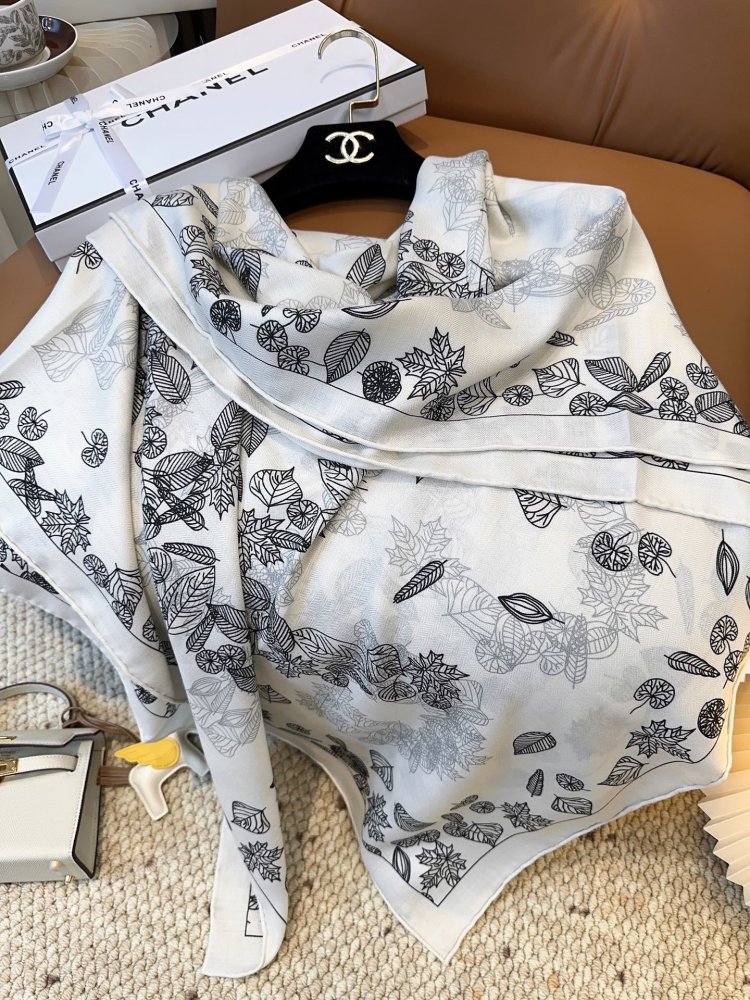 Shawl of cashmere and silks 140х140 cm фото 4