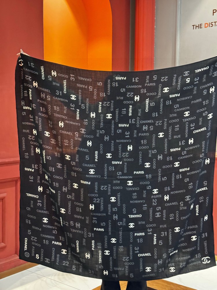 Shawl of cashmere and silks 140х140 cm фото 5