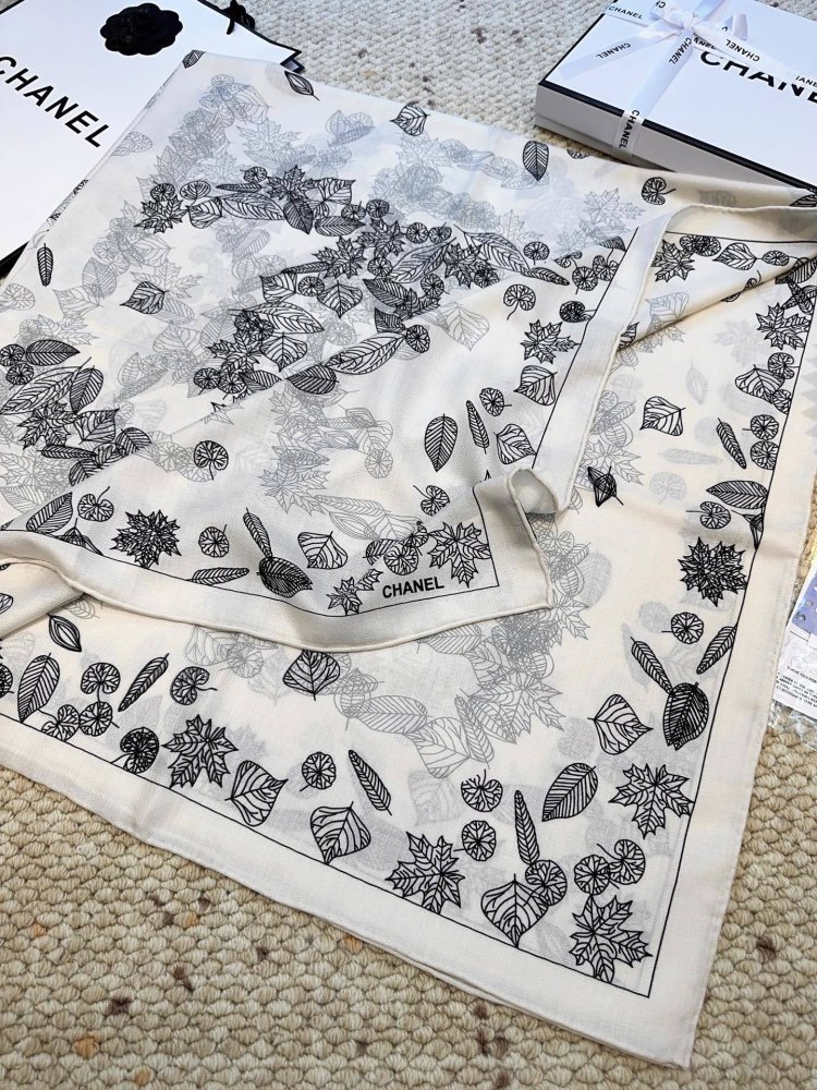 Shawl of cashmere and silks 140х140 cm фото 6