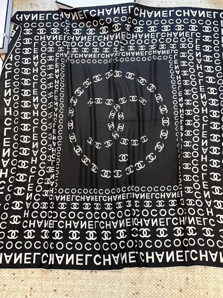 Шаль из кашемира и шелка 140х140 см фото 8