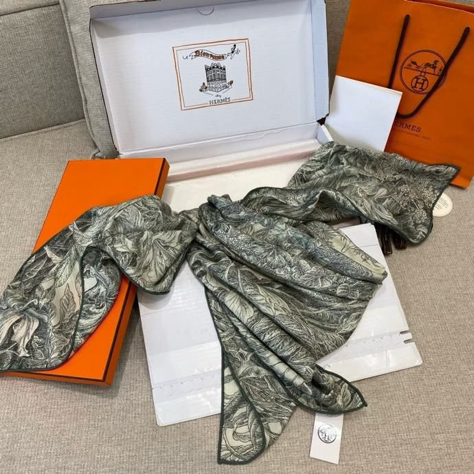 Шаль из шелка и кашемира