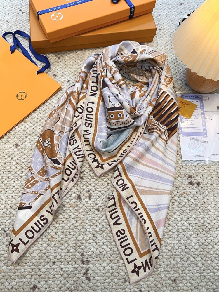 Shawl of silks and wool 135 x 135 cm фото 7