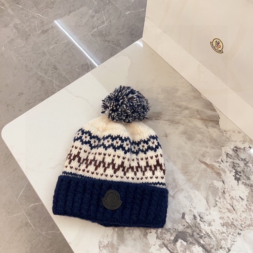 Шапка вязаная фото 5