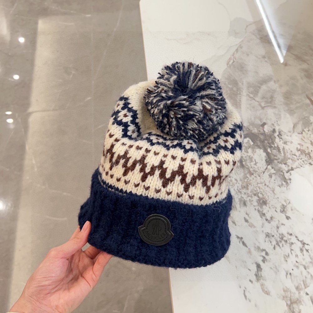 Шапка вязаная фото 6