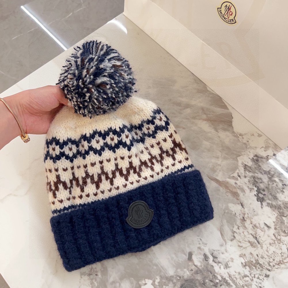 Шапка вязаная фото 8