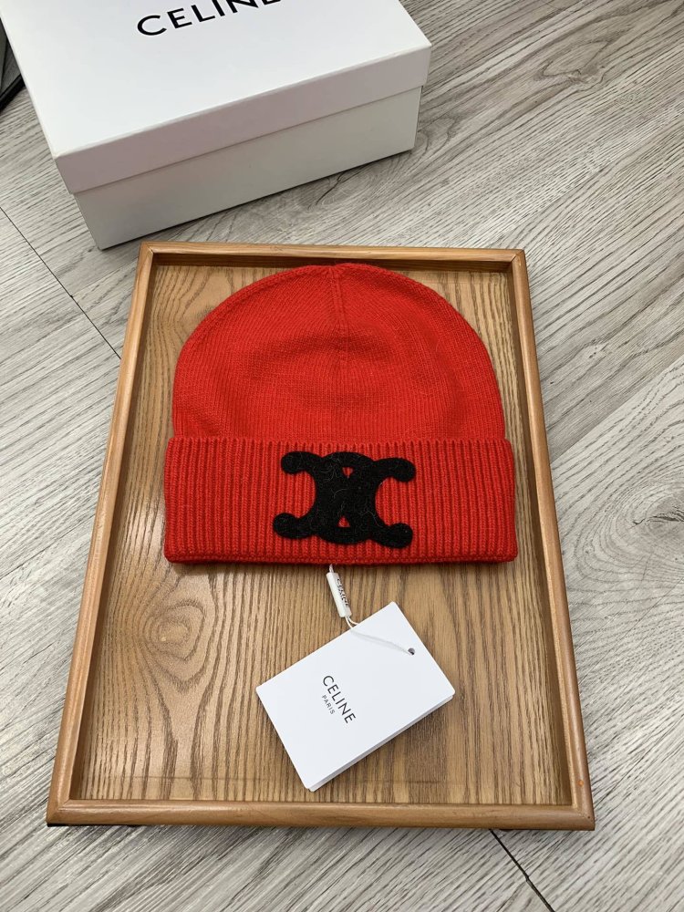 Шапка зимова