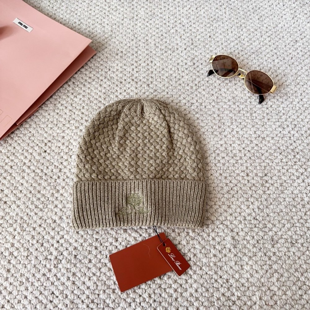 Шапка зимняя