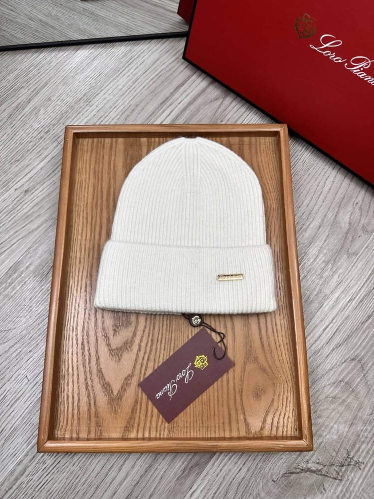 Шапка зимняя