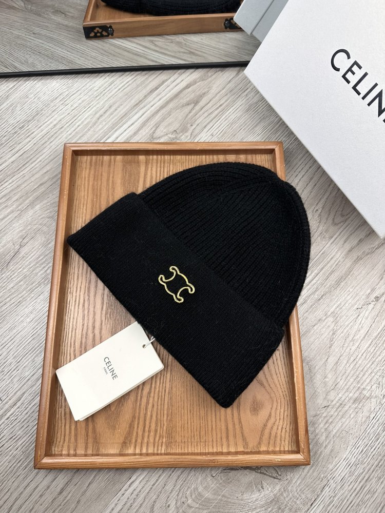 Шапка зимова фото 2