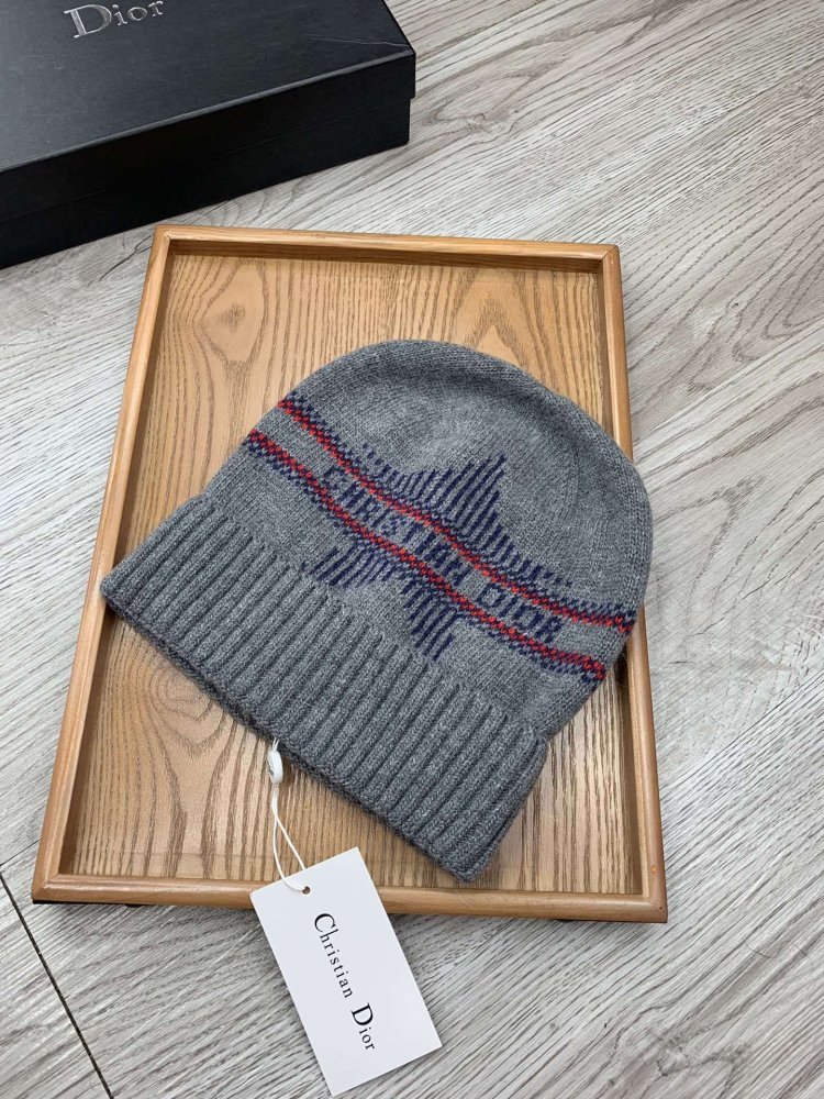 Шапка зимняя фото 2