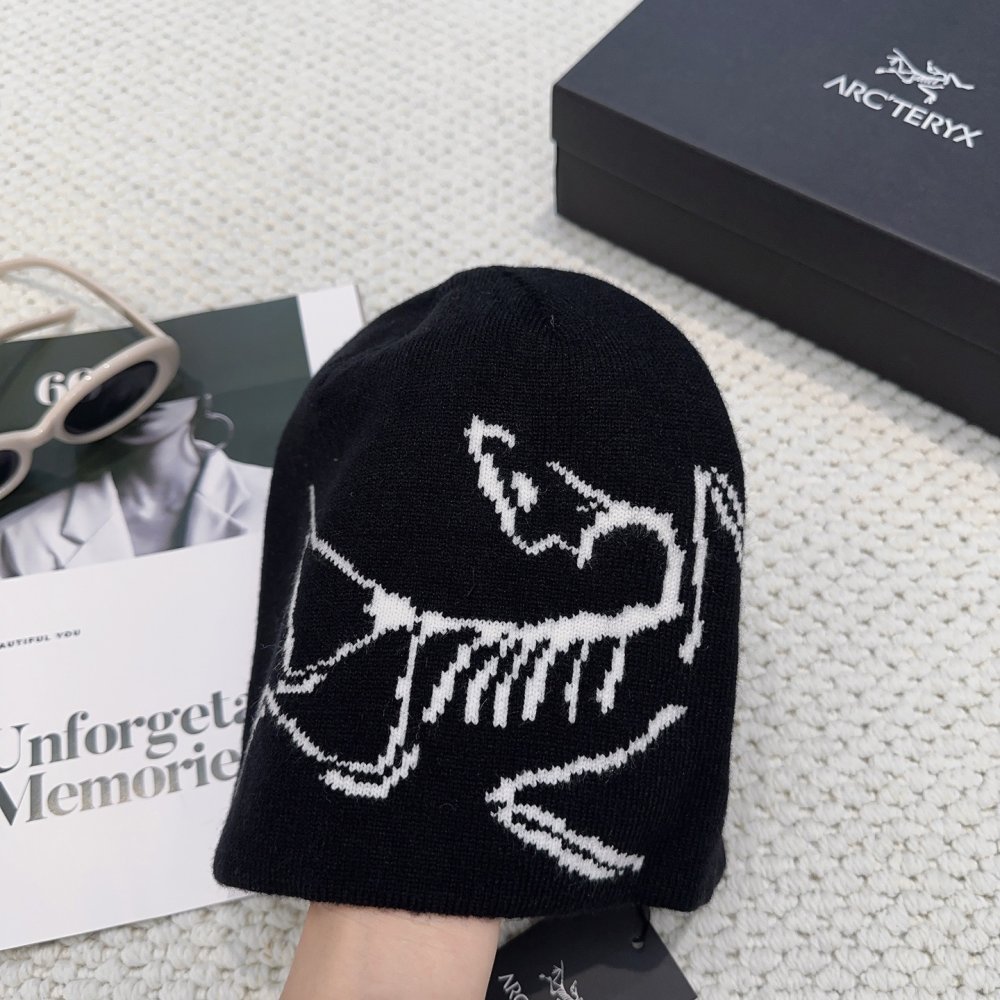 A cap winter фото 2