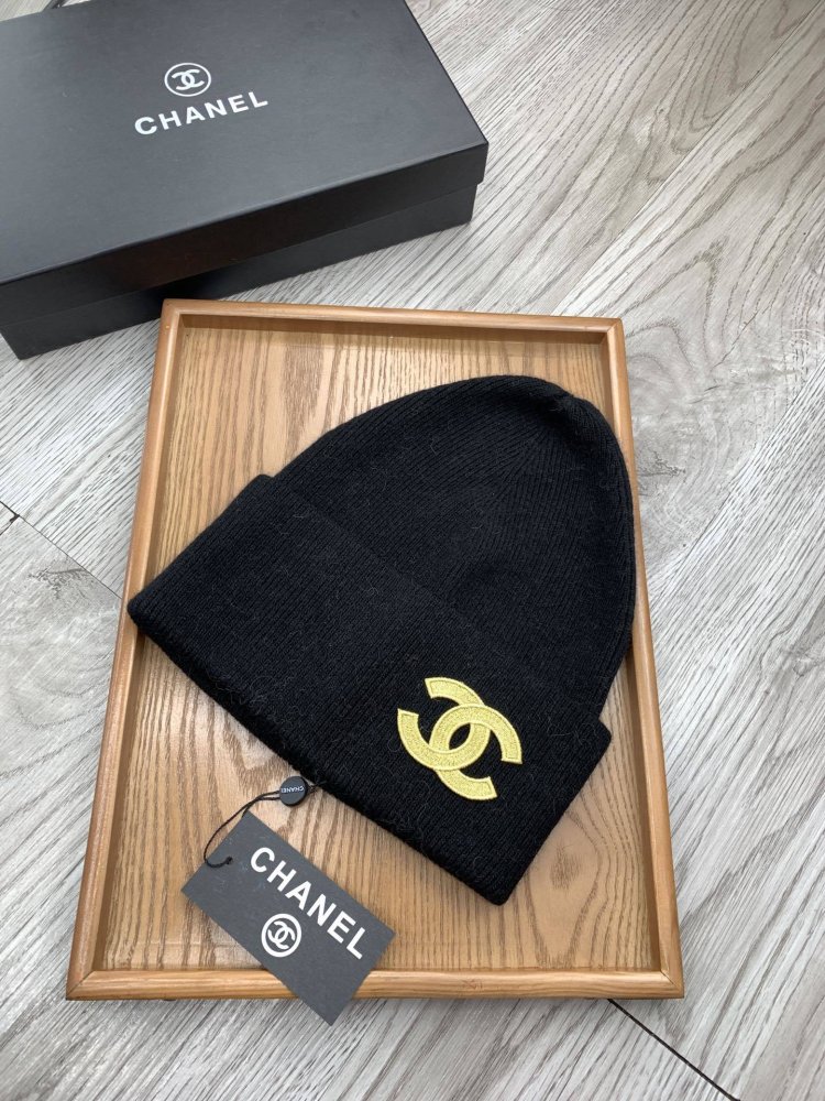 Шапка зимова фото 2