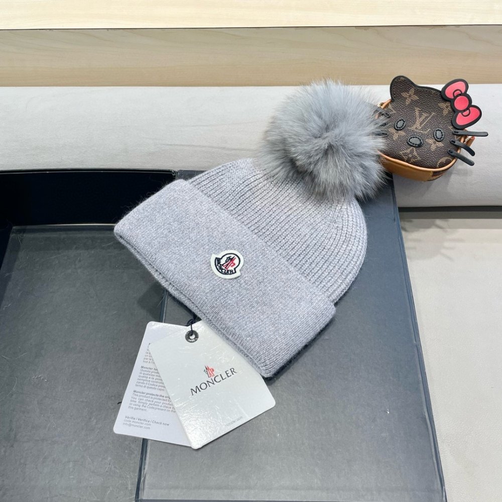 A cap winter фото 2