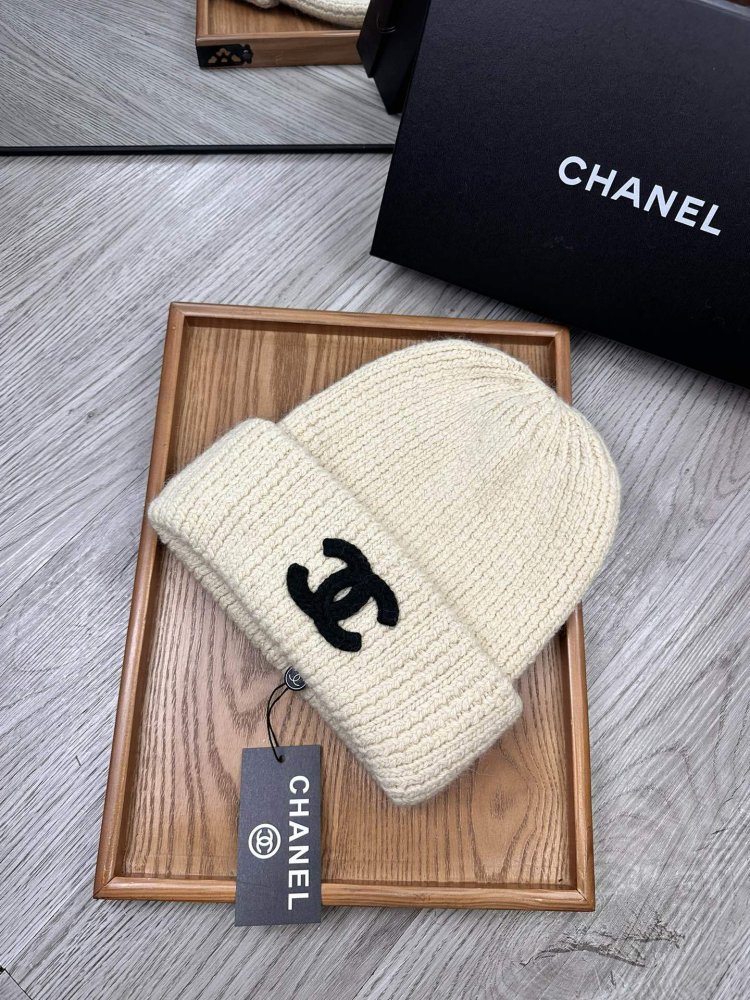 Шапка зимова фото 2