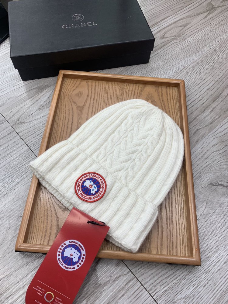 A cap winter фото 2