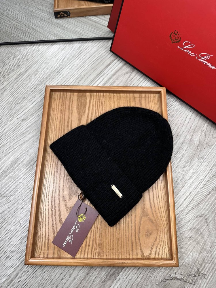 Шапка зимова фото 2