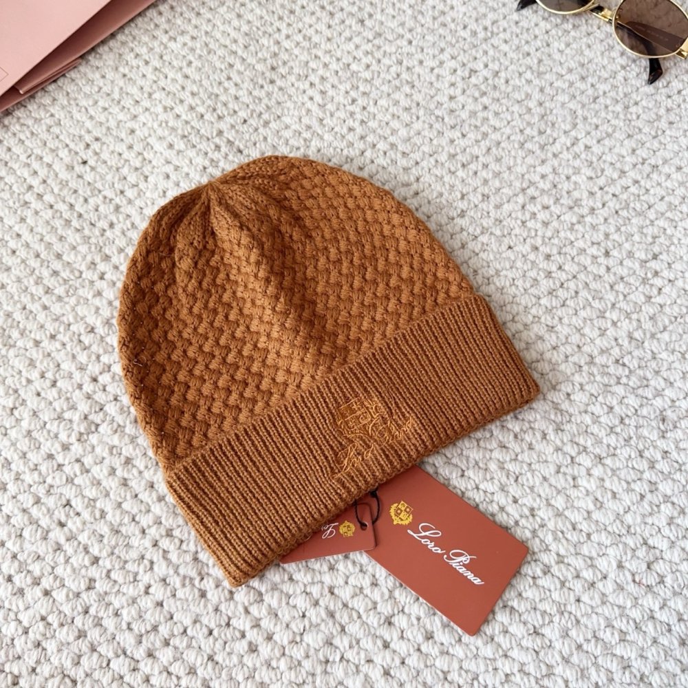 Шапка зимняя фото 2