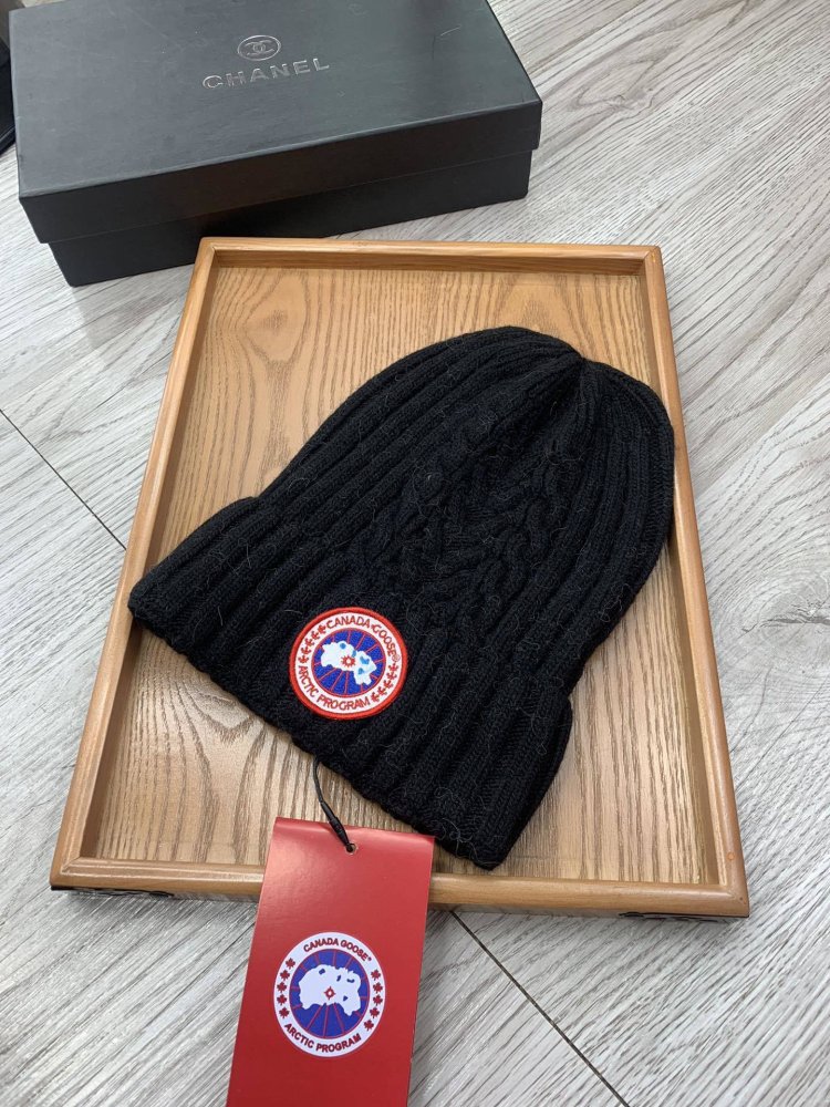 A cap winter фото 2