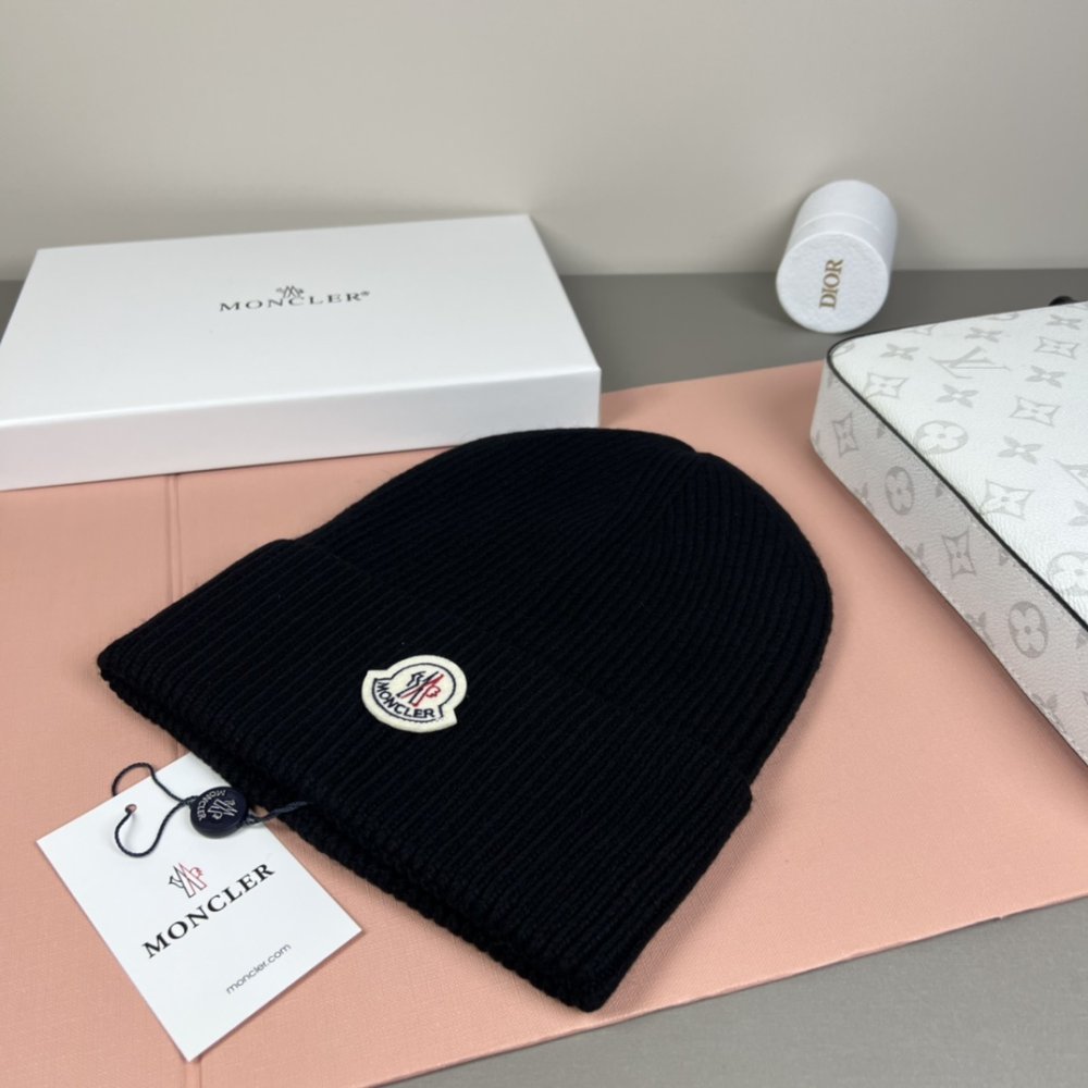 Шапка зимняя фото 2