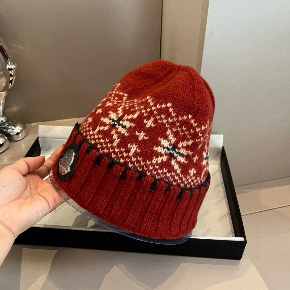 A cap winter фото 2