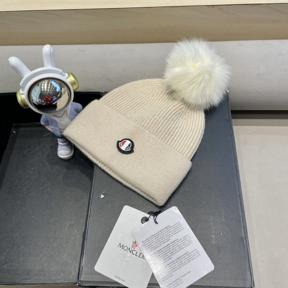 A cap winter фото 2