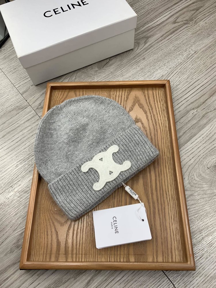 A cap winter фото 3