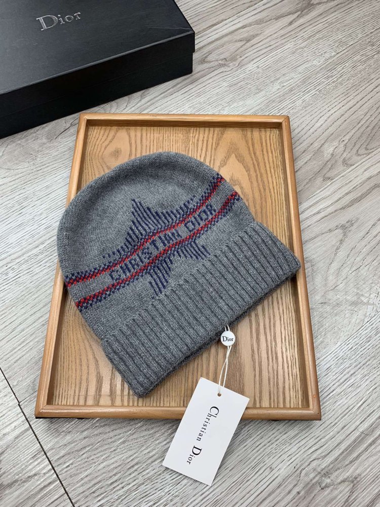 Шапка зимняя фото 3