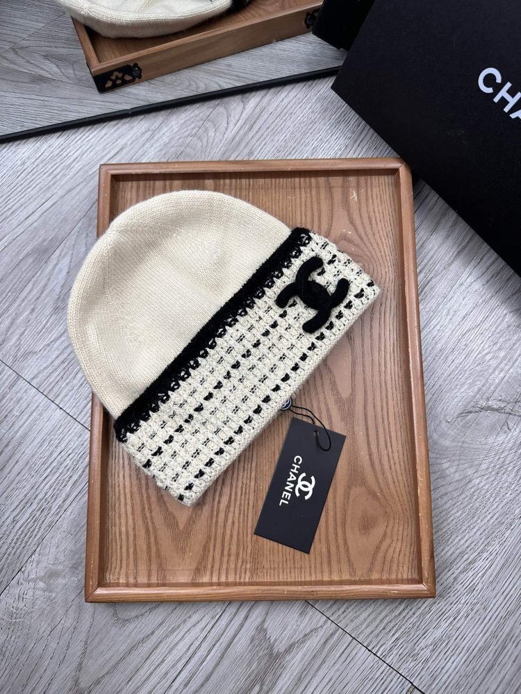 A cap winter фото 3