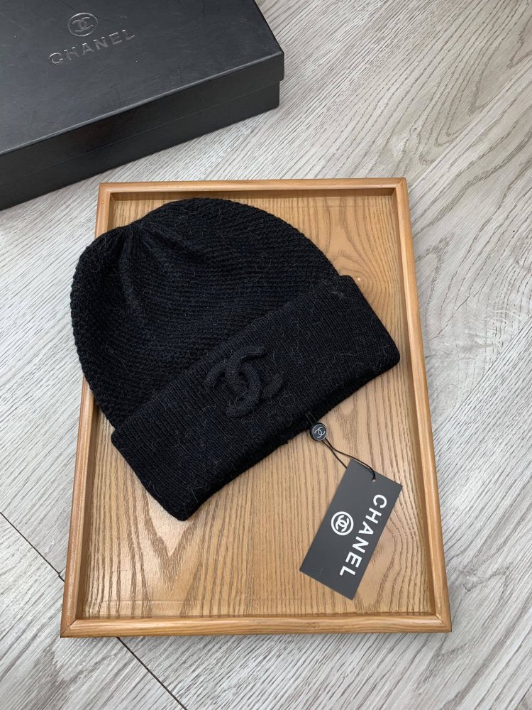 A cap winter фото 3