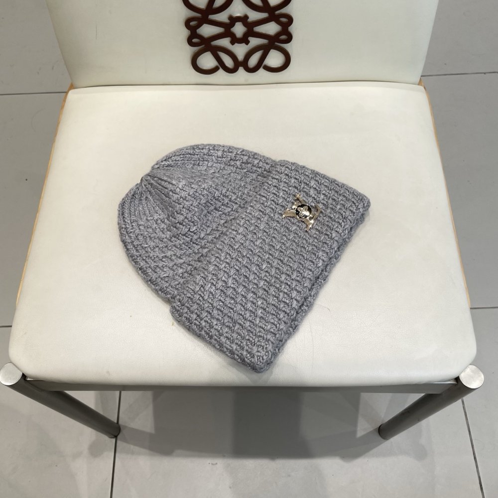 A cap winter фото 3