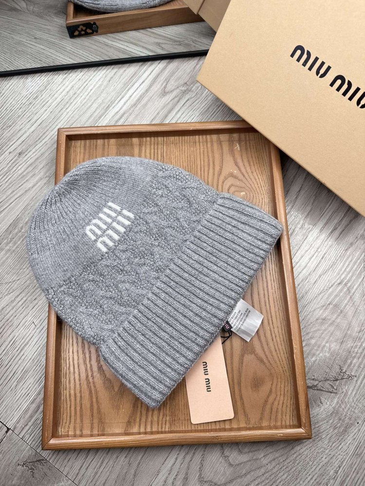 Шапка зимова фото 3