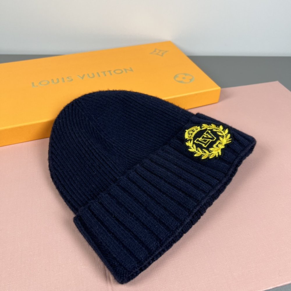 Шапка зимняя фото 3